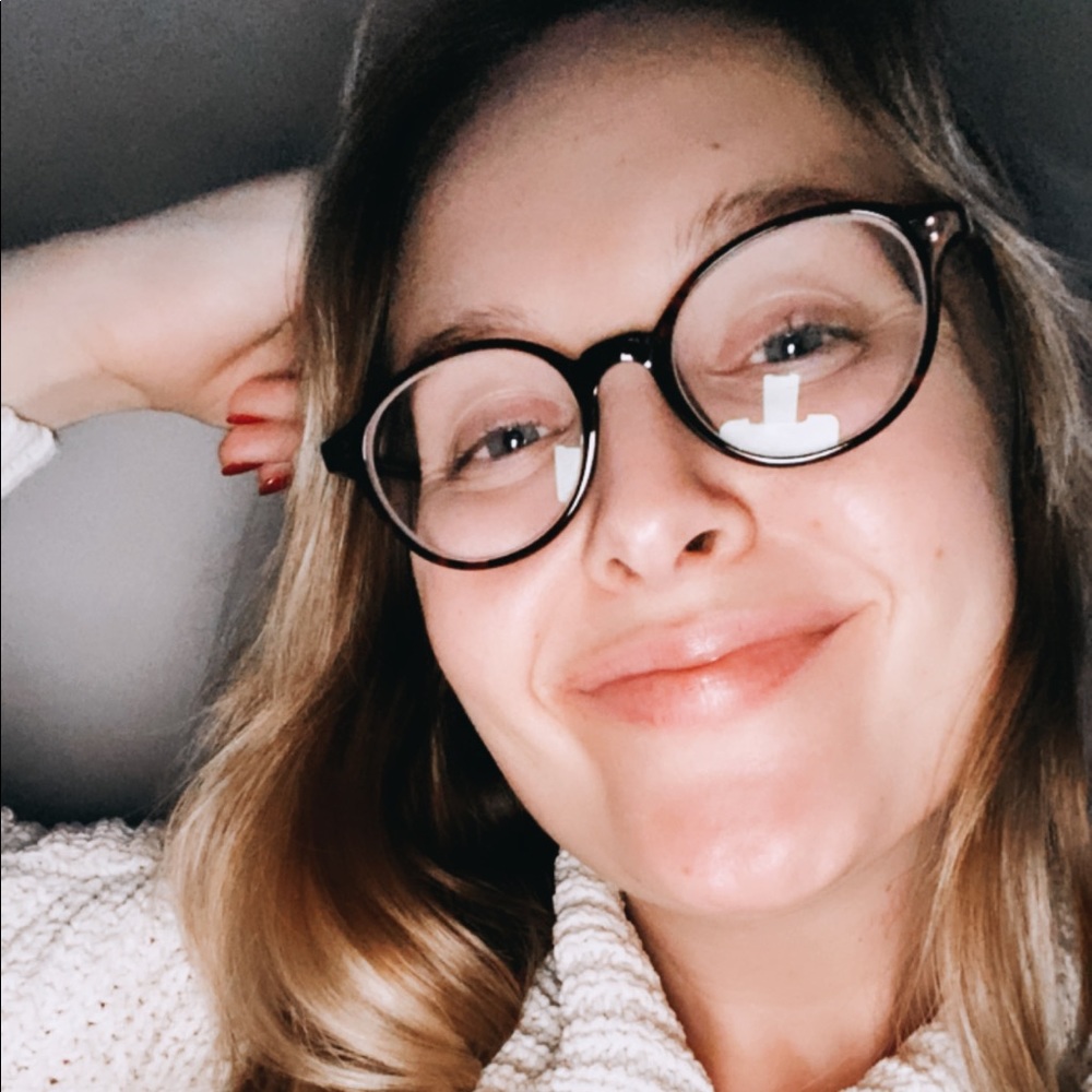 Meet your Posher, Nicole